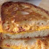Grilled pimento cheese and bacon sandwich recipe photo